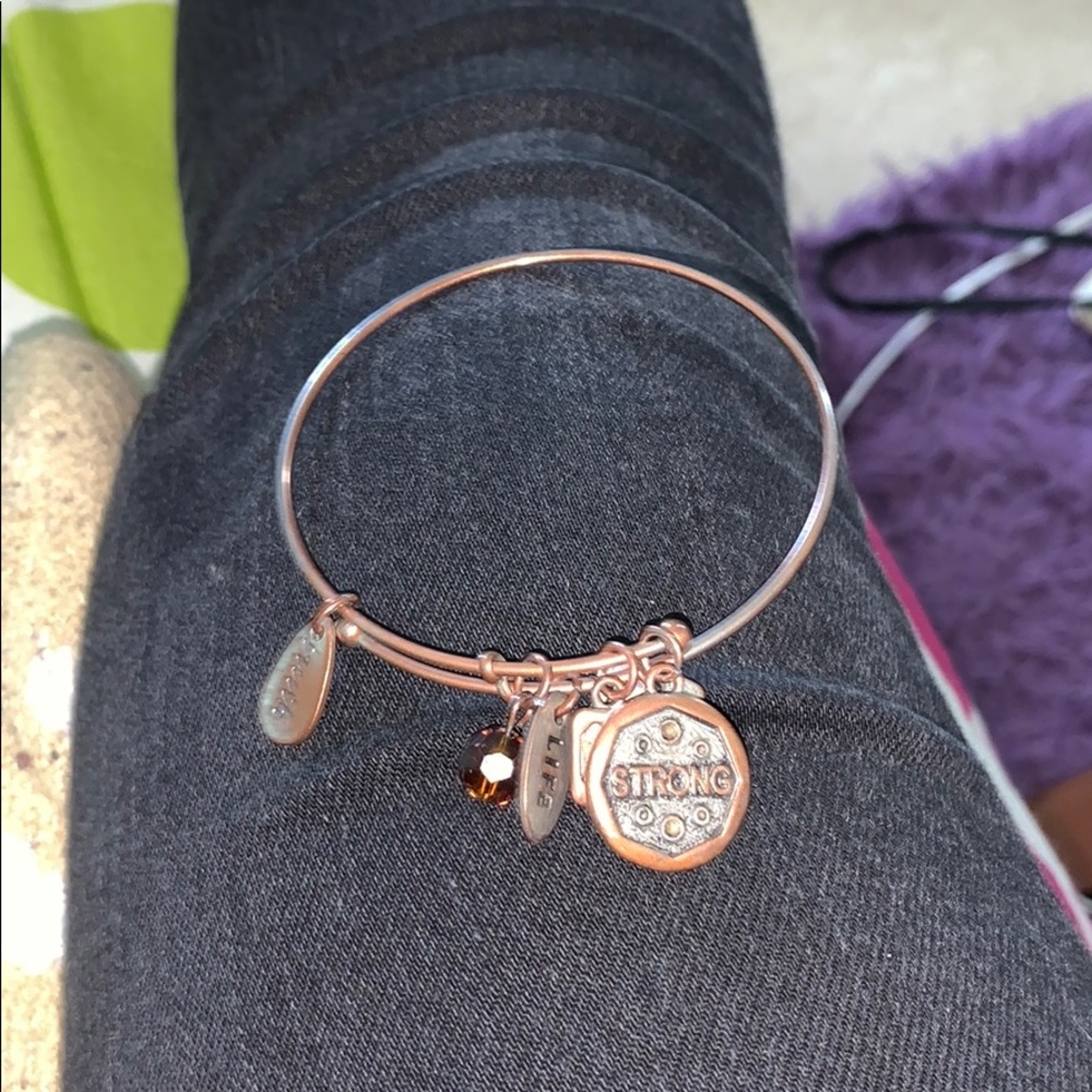 Bracelet